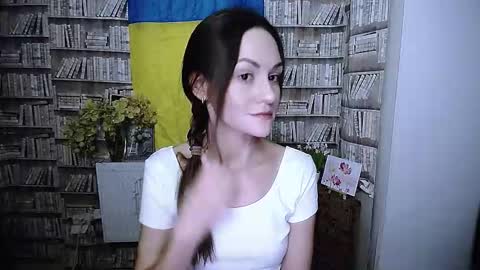 Lina online show from November 11, 9:22 am