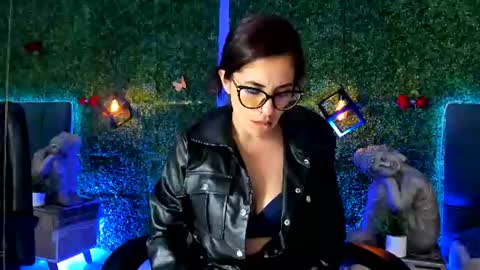 Lina  online show from July 2, 11:26 am