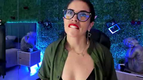 Lina  online show from July 18, 11:56 am