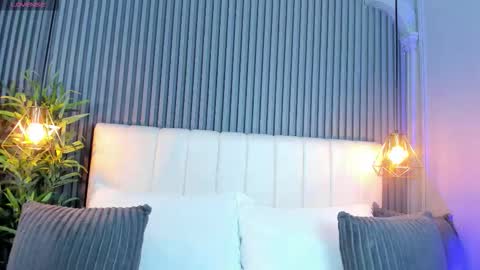 LinaGlam online show from November 8, 5:27 pm