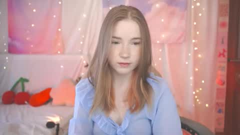 Lina online show from March 22, 4:38 am