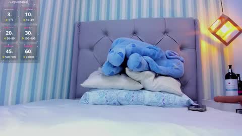 L I N A  online show from January 30, 3:55 am