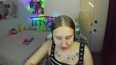 Lina online show from May 4, 9:32 pm