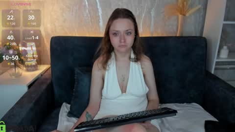 Linda  GMT2 Mon Tu Fri Sa Su  0300am-1000 am online show from June 22, 3:25 am