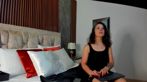 linda cabal online show from September 22, 9:41 pm