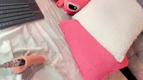 Linda Fosterr online show from February 27, 9:29 pm