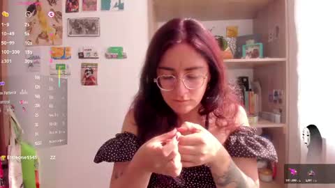 Giggles  online show from August 4, 1:51 pm