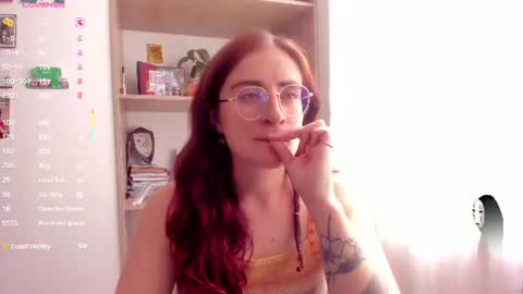 Giggles  online show from July 6, 3:03 pm