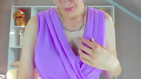 Linda online show from July 28, 11:17 am