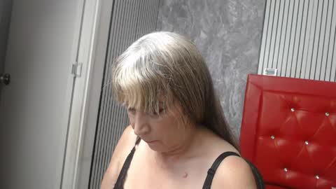 Linda online show from April 28, 11:58 am