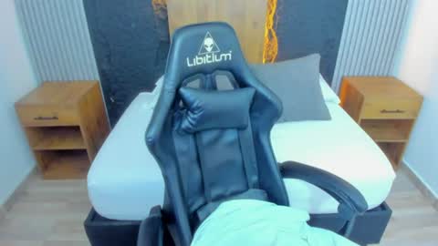 linda_montoya online show from June 16, 7:18 pm