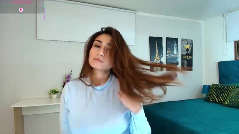 Maria Paula online show from May 2, 12:33 pm