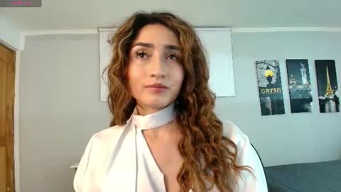 Maria Paula online show from July 31, 10:16 am