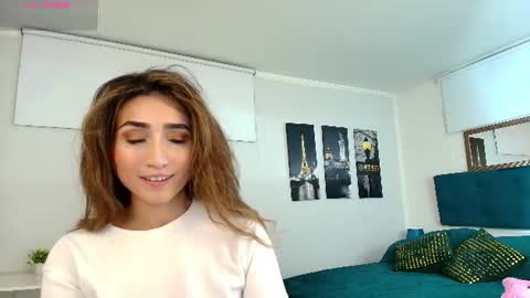 Maria Paula online show from June 15, 11:02 am