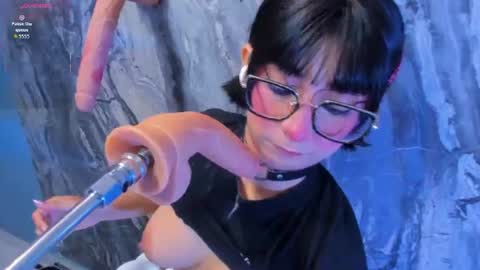 linda_sofi__ online show from June 12, 8:41 pm