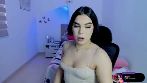   online show from November 9, 9:39 pm