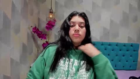    online show from October 18, 8:35 pm