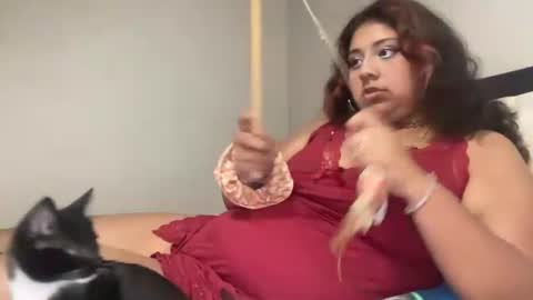 lindadulce online show from July 5, 5:14 am