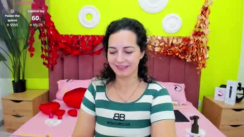 Linda online show from February 13, 1:42 am