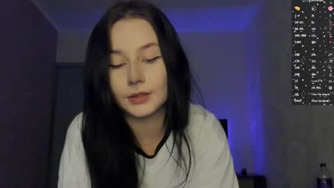 Lina online show from June 17, 9:03 am