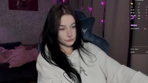 Lina online show from June 13, 3:44 pm