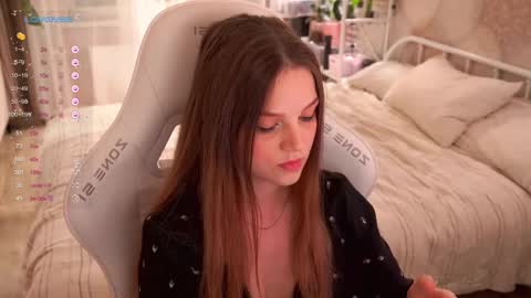 Snapshot of linesssssa chatting on February 14, 5:14 pm linesssssa online show from February 14, 5:14 pm