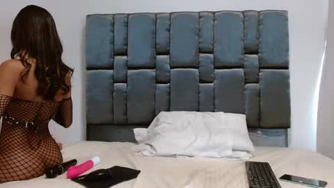 Linsay online show from January 23, 4:15 pm