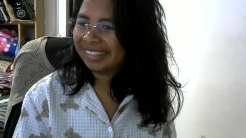 liora online show from June 18, 4:29 am
