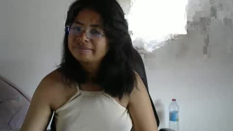liora online show from March 22, 7:56 am