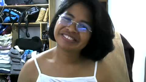 liora online show from August 7, 4:22 am