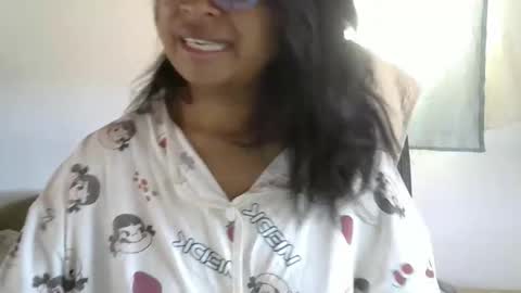Liora selenex online show from May 1, 4:06 am