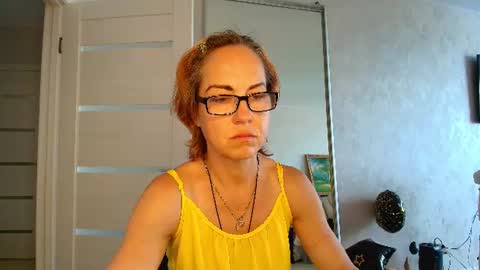 Liora Weiss online show from June 23, 12:22 pm