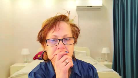 Liora Weiss online show from March 17, 9:03 am