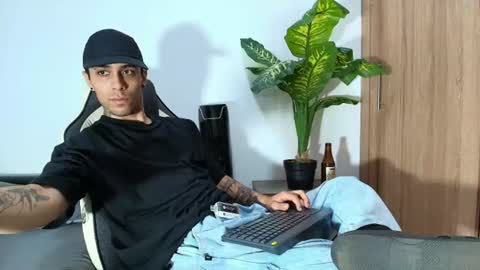Lior Vante online show from June 20, 2:18 am