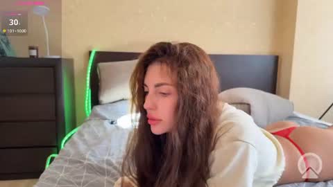 lipsylolly online show from July 9, 2:32 pm