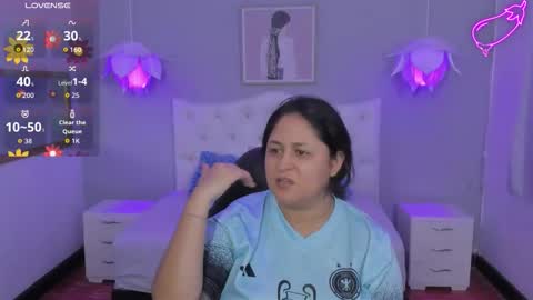 Lisa online show from November 10, 6:10 pm