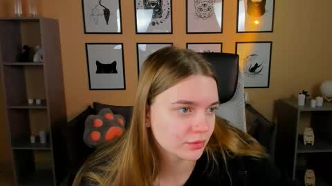 Lisa online show from November 3, 2:12 am