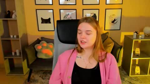 Lisa online show from November 14, 3:09 am