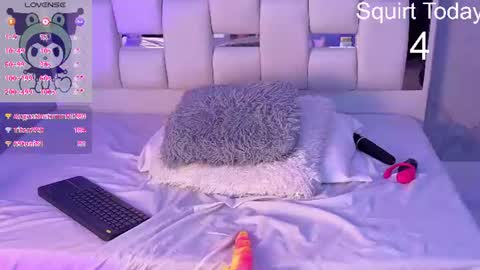 lisa_sweetas online show from June 15, 2:25 am
