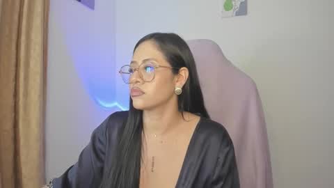 Lisa Thompson online show from March 16, 1:42 am