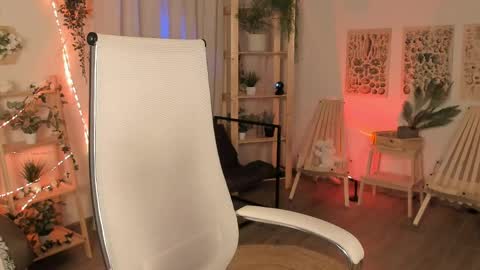 Lisa Aris online show from May 24, 6:36 pm