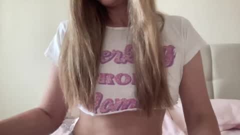 Lisa online show from June 28, 1:51 pm
