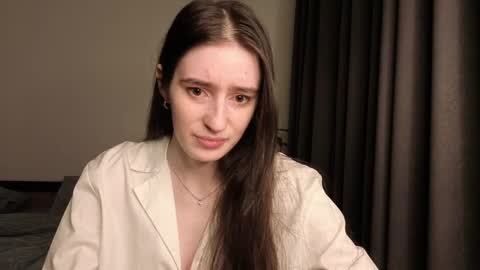 Lisa online show from April 2, 10:49 pm