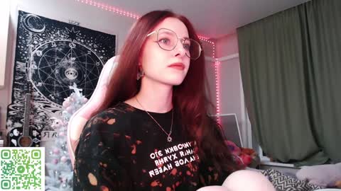 Snapshot of lisiasweet chatting on December 26, 6:01 pm Lika online show from December 26, 6:01 pm