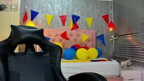 L I S S A  online show from June 24, 3:35 am