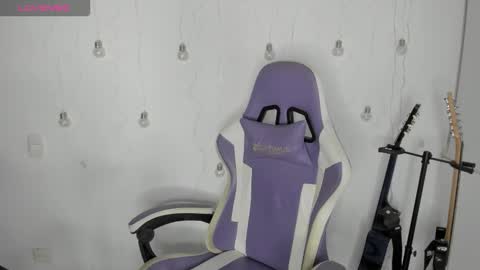 Lissa Kim  online show from March 8, 11:14 am