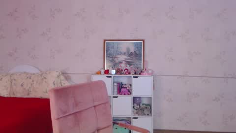 Alice Dont forget to thumbs up its very important  online show from November 10, 1:47 pm