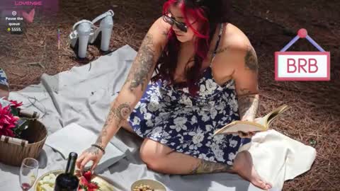 Lissy online show from November 22, 8:40 pm