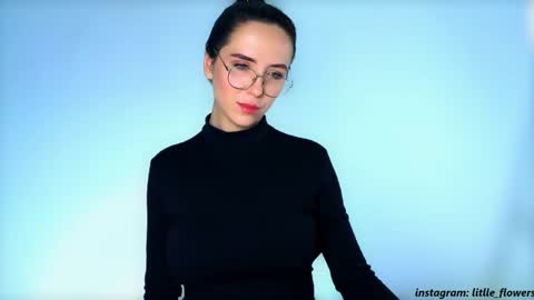 Lana online show from April 23, 1:02 pm