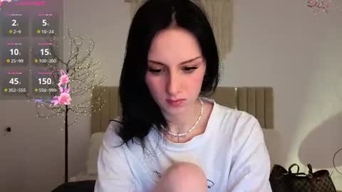 Molly online show from June 17, 8:47 pm